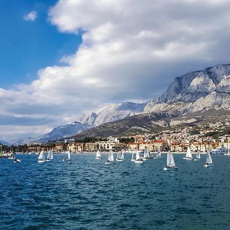 Lovely Apartment In Makarska With Kitchen Zewnętrze zdjęcie